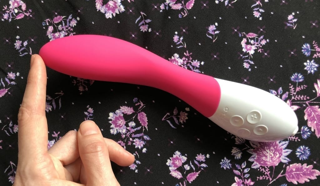 LELO Mona 2 finger tip pointpoint clitoral & G-spot vibrator