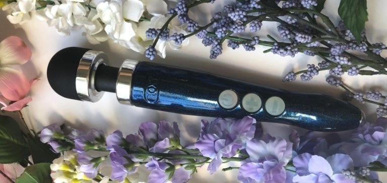 Doxy Number 3R review flowers featured