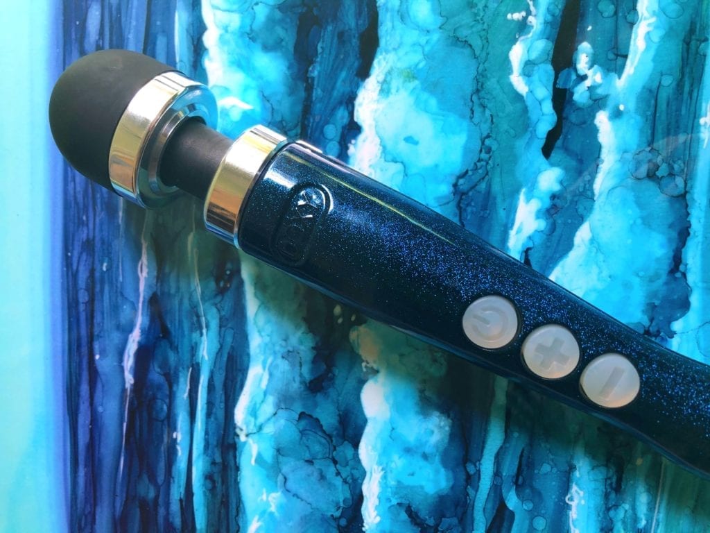 Doxy Number 3R sea sparkly metallic blue