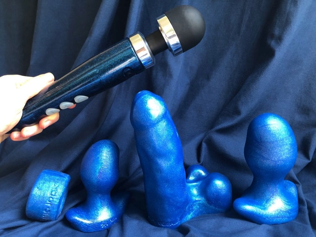 Doxy 3R blue wand vibrator vs. Oxballs Blueballs silicone