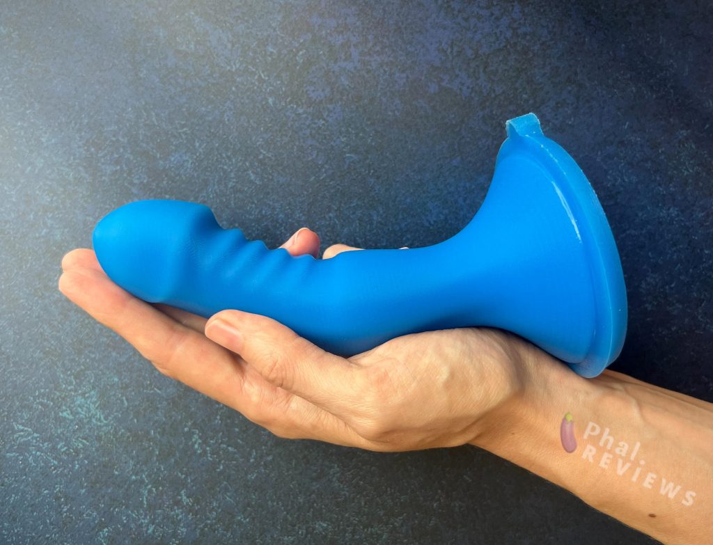Peg'Em silicone prostate dildo - in hand