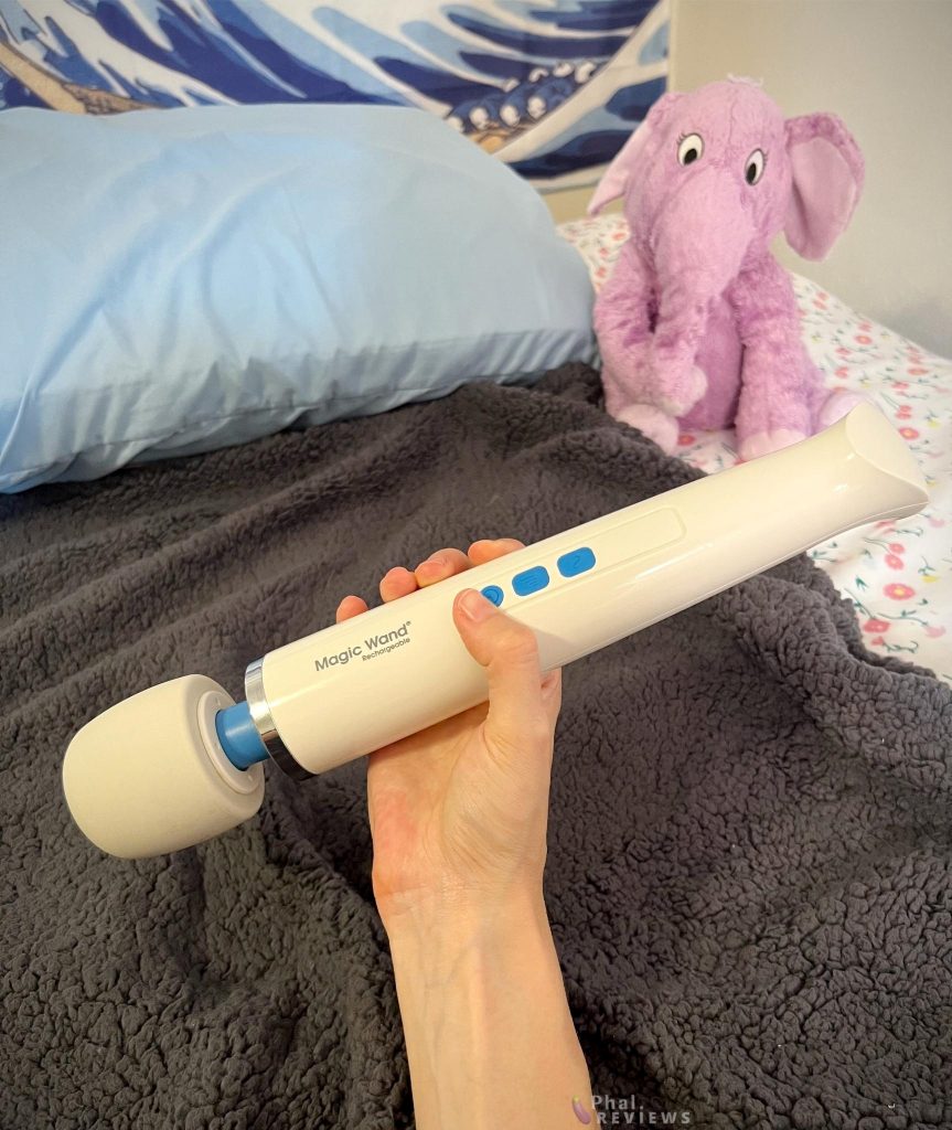Magic Wand Rechargeable review - how to use