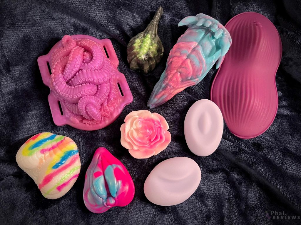 Clitoral grinding sex toy collection - Phallophile Reviews