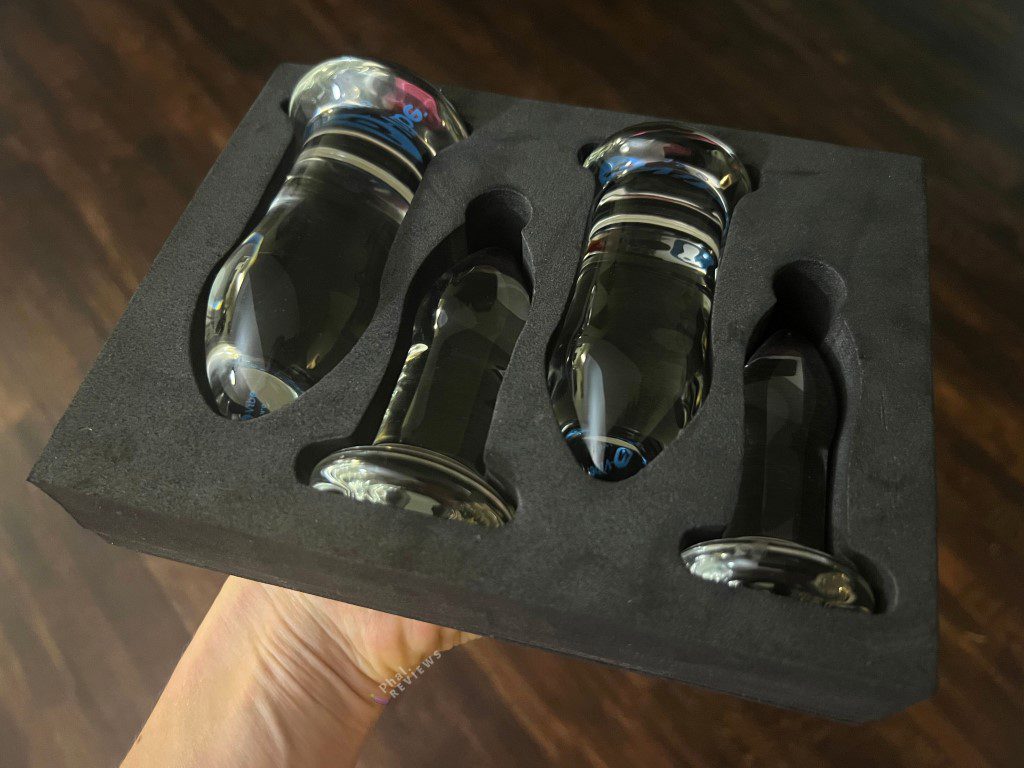 Glass anal dilator kit - 4 butt plugs, foam support
