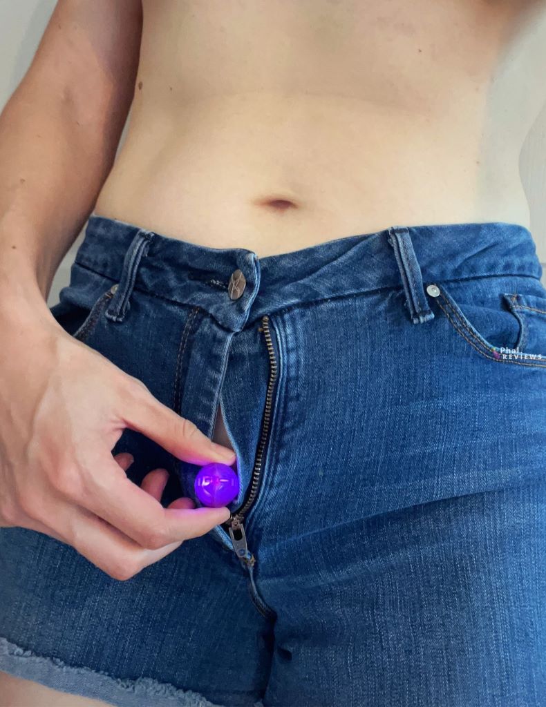 LED light in OhMiBod Esca - how to power off