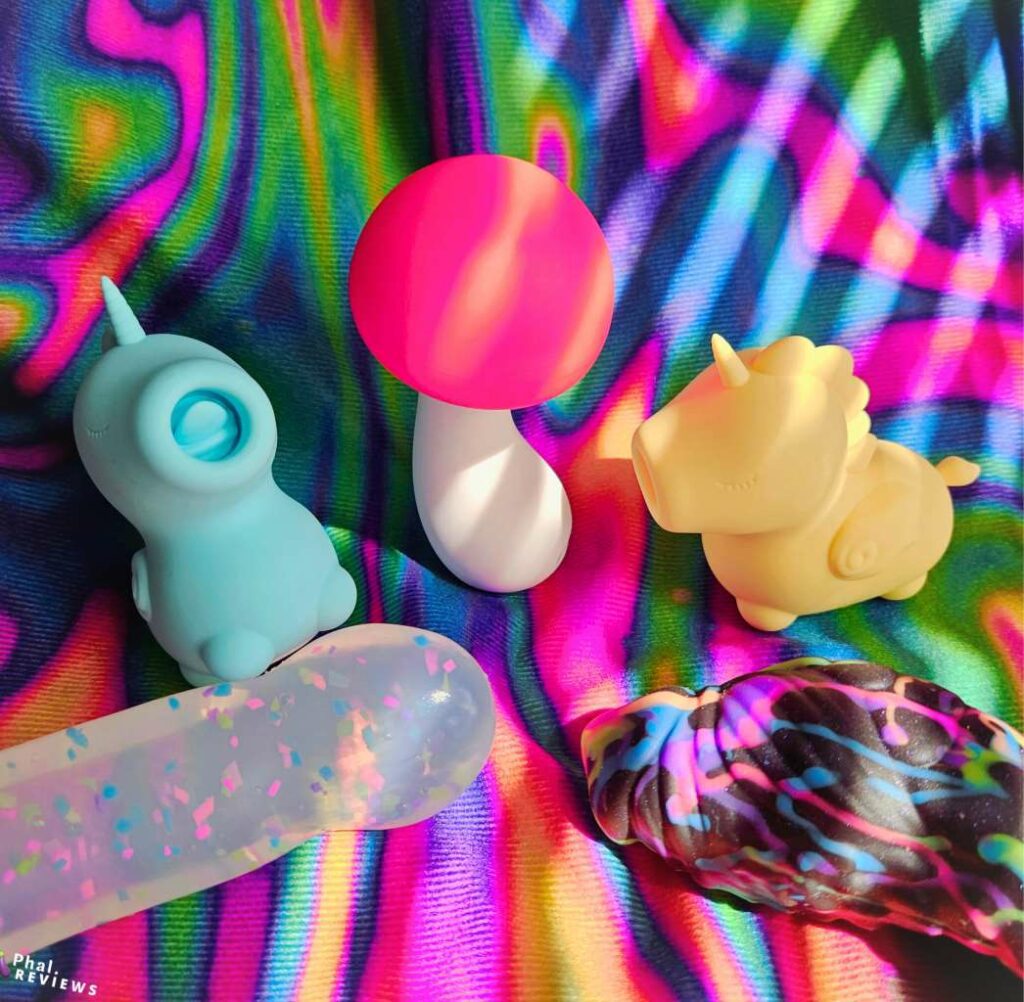 Maia Shroomie psychedelic mushroom vibrator - with Unihorns, Avant silicone confetti dildo, Fantasy Grove plug