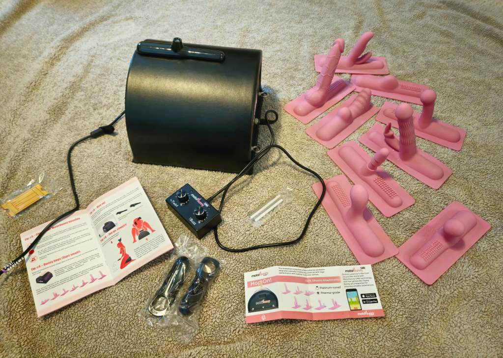 Motorbunny intense vibrator - complete set with silicone attachments