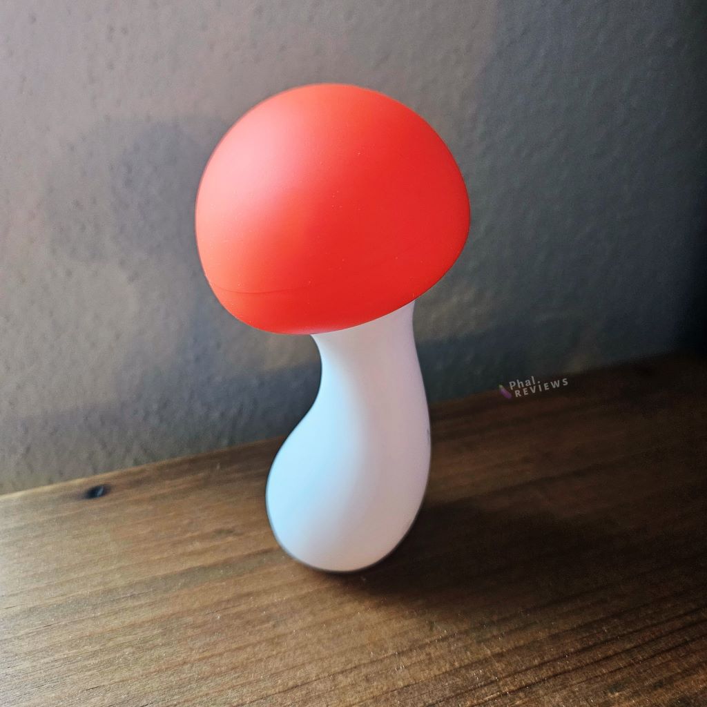 Trippy toys Shroomie vibrator by Maia - stands upright