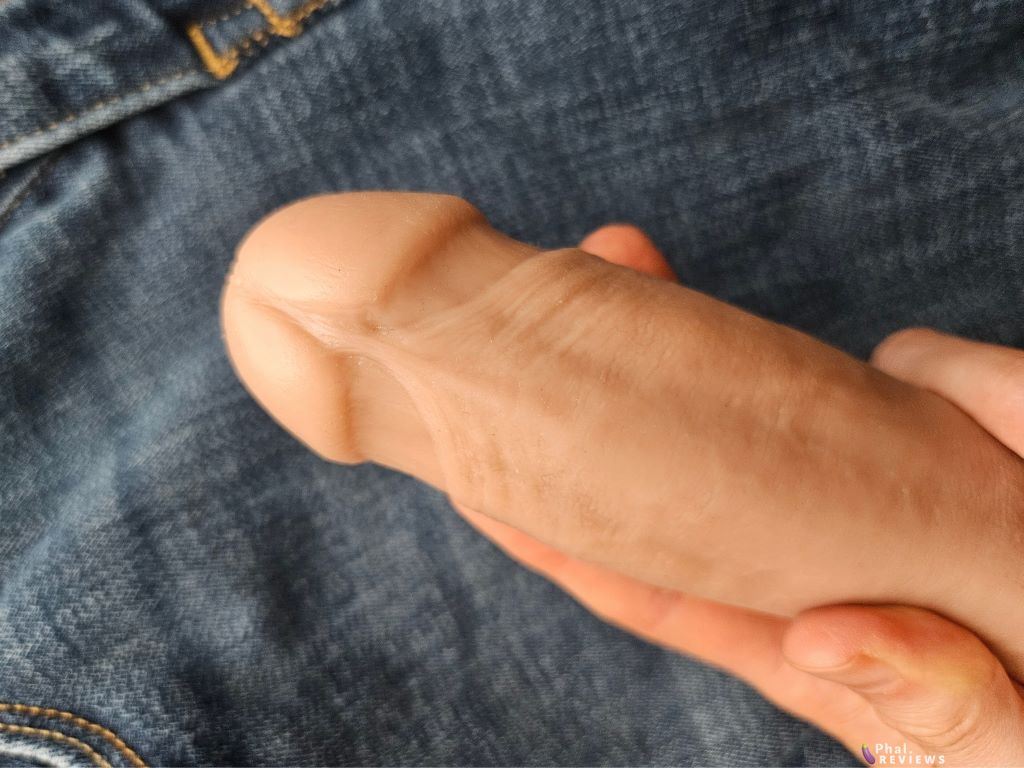 Hankey's Toys Perfect Penis dildo - skin texture closeup
