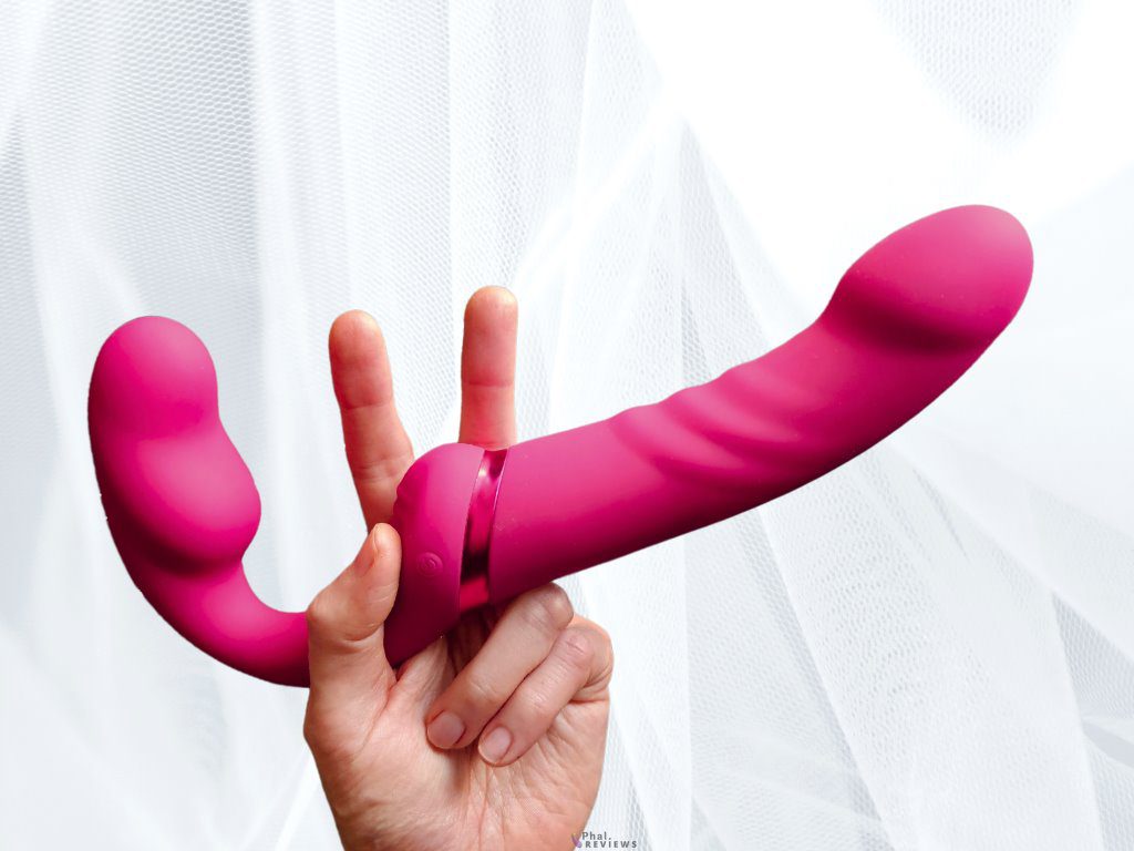 Lovense lapis review - wearable dildo for two