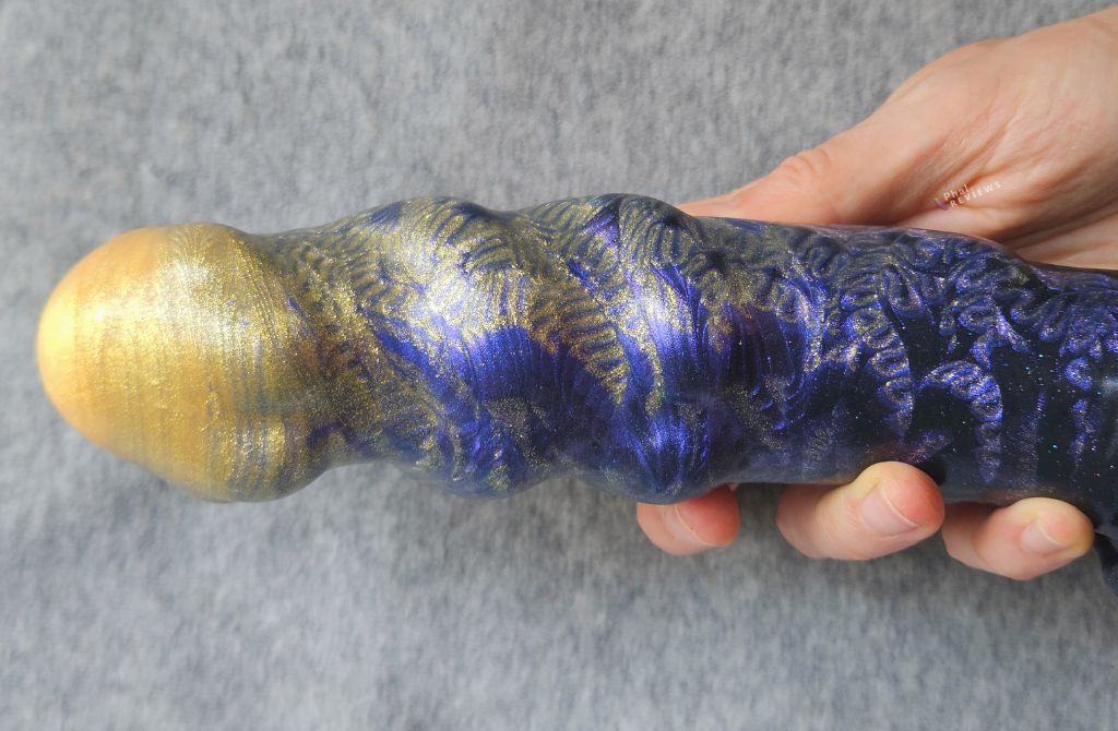 Big Damn Alien dildo G spot stimulation 3x ripple