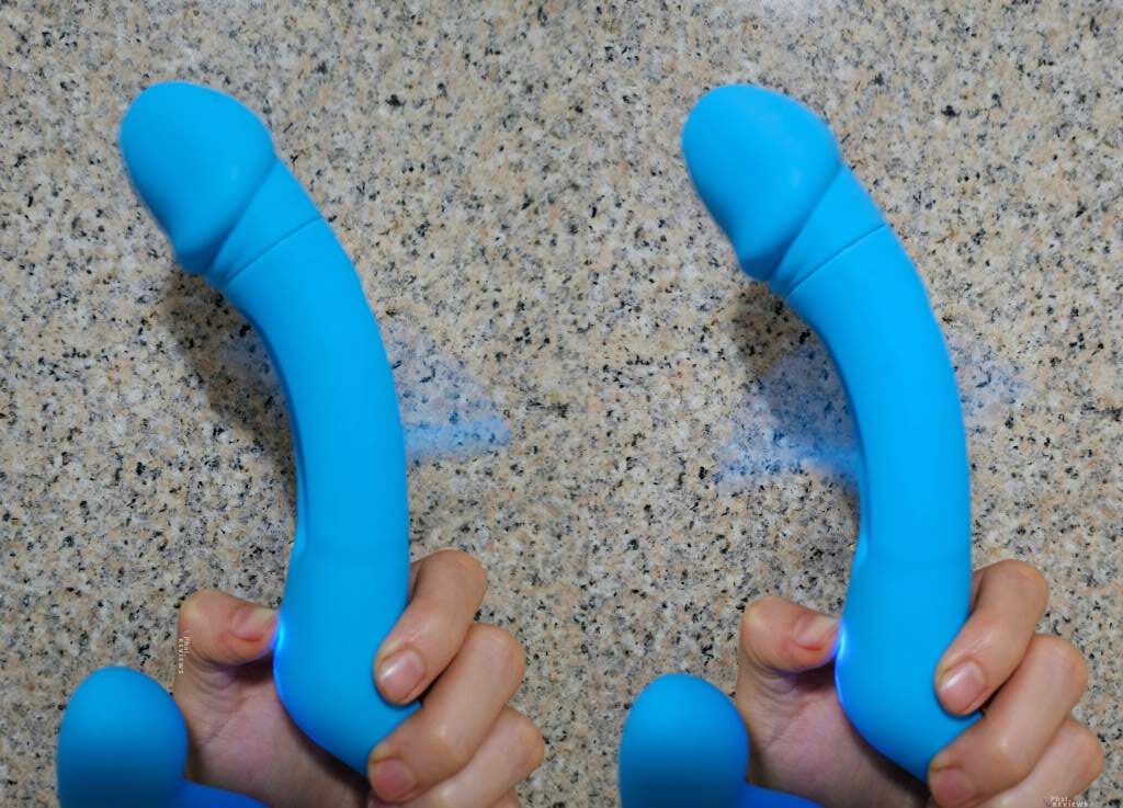 Harmony Duo vibrator flying flapping tapping tongue or flingering stimulator dildo