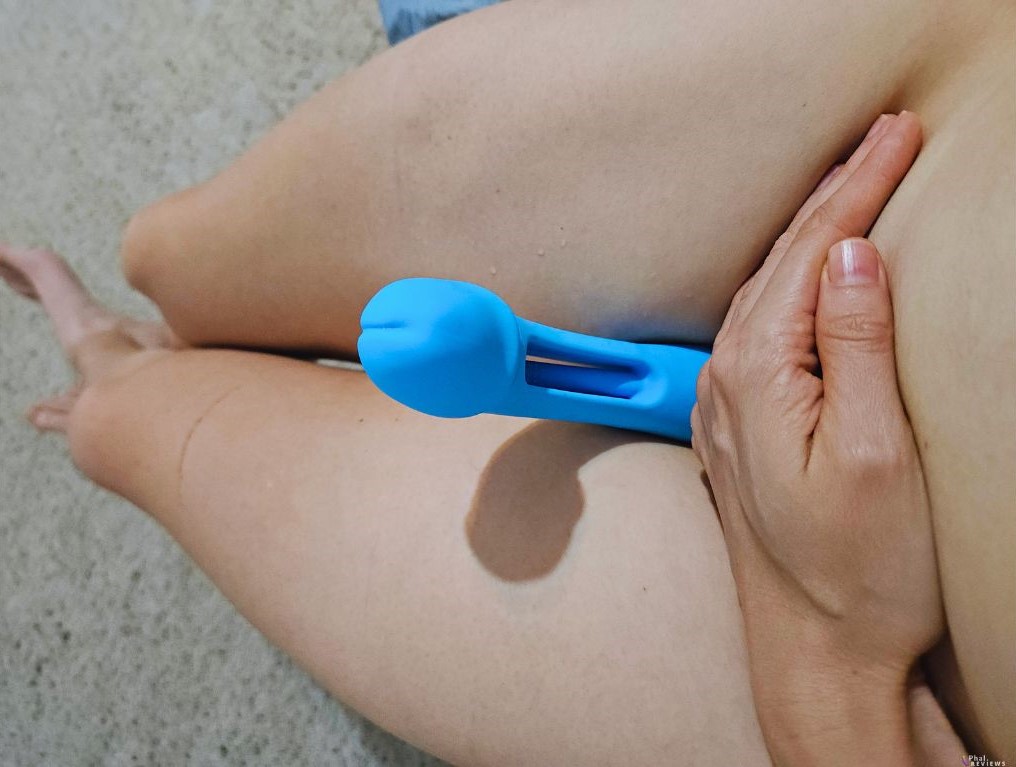 Harmony Duo vibrator review as a strapless sex toy 1