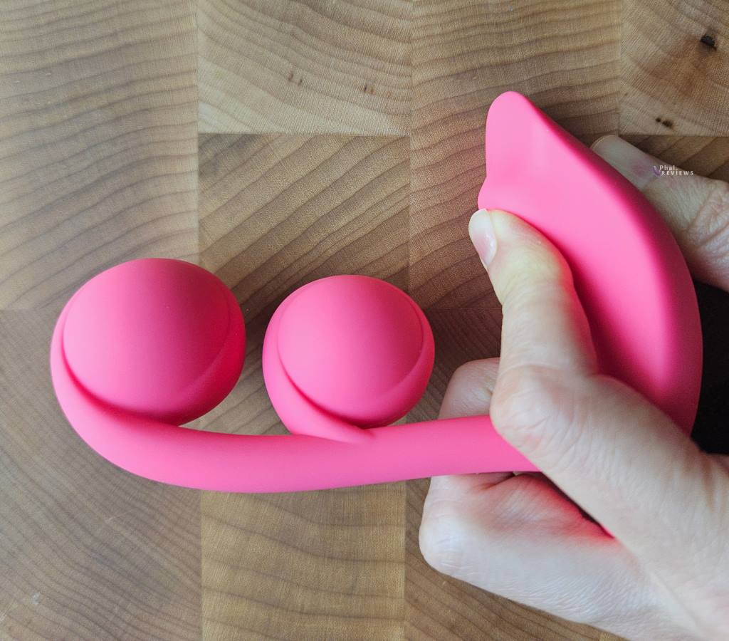 Honey Play Box Melody vibrator squishy silicone clitoral stimulator