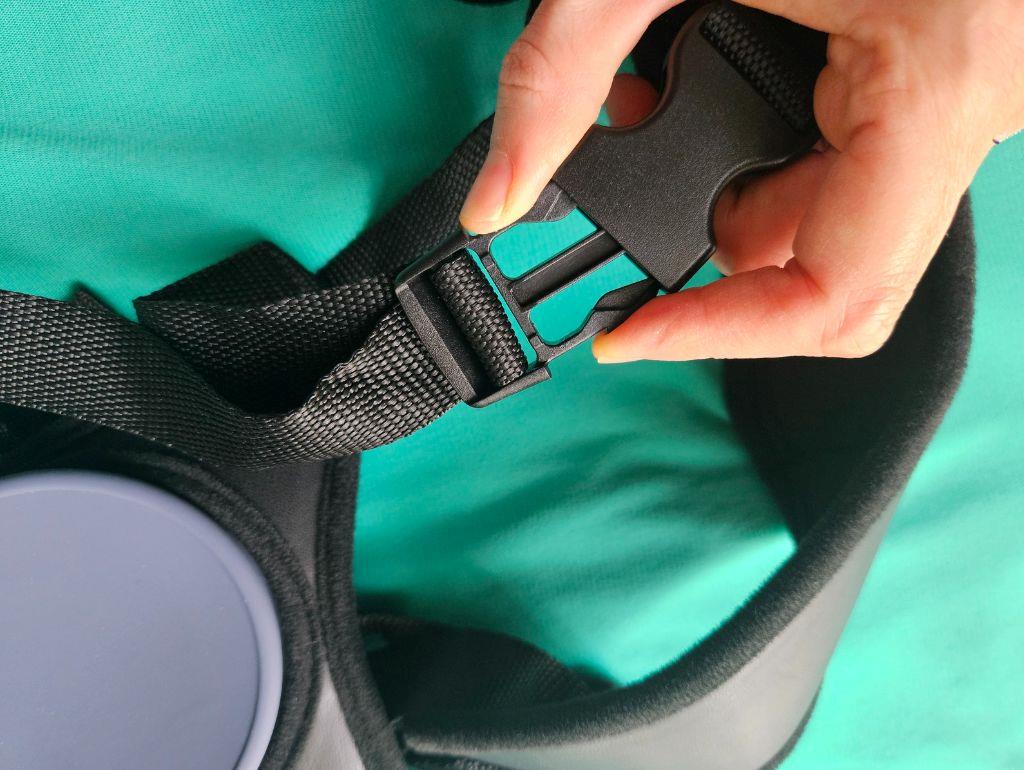 How to Body Dock Elite harness snap buckles to secure waistband