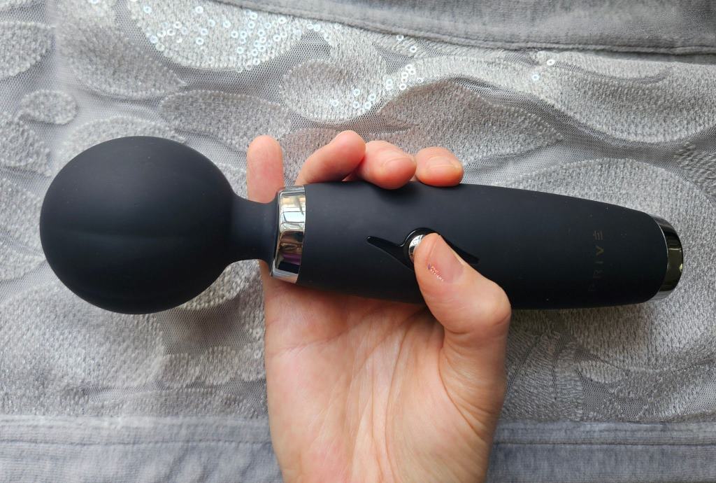 Prive Super Wand how to control adjustable vibration