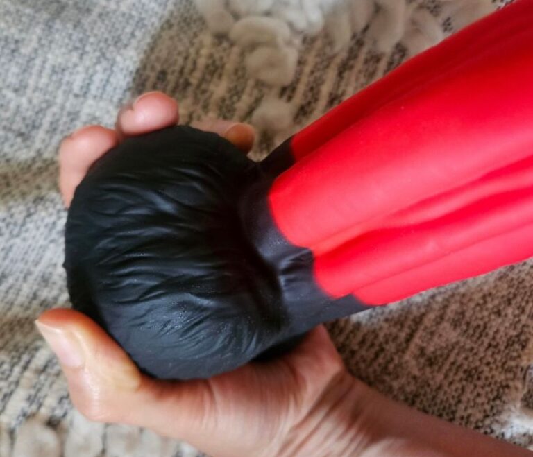 Solina Monsta dildo silicone furry balls 1