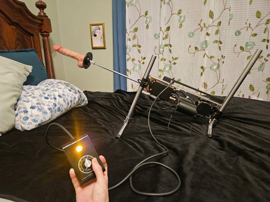 Best Sex Machine Guide: Self-Thrusting Power! • Phallophile Reviews