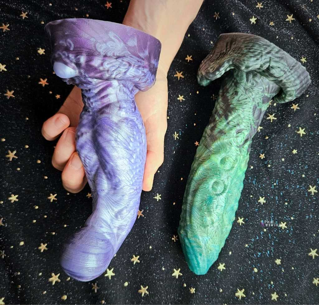 Uberrime Aliter Alien knotted dildo