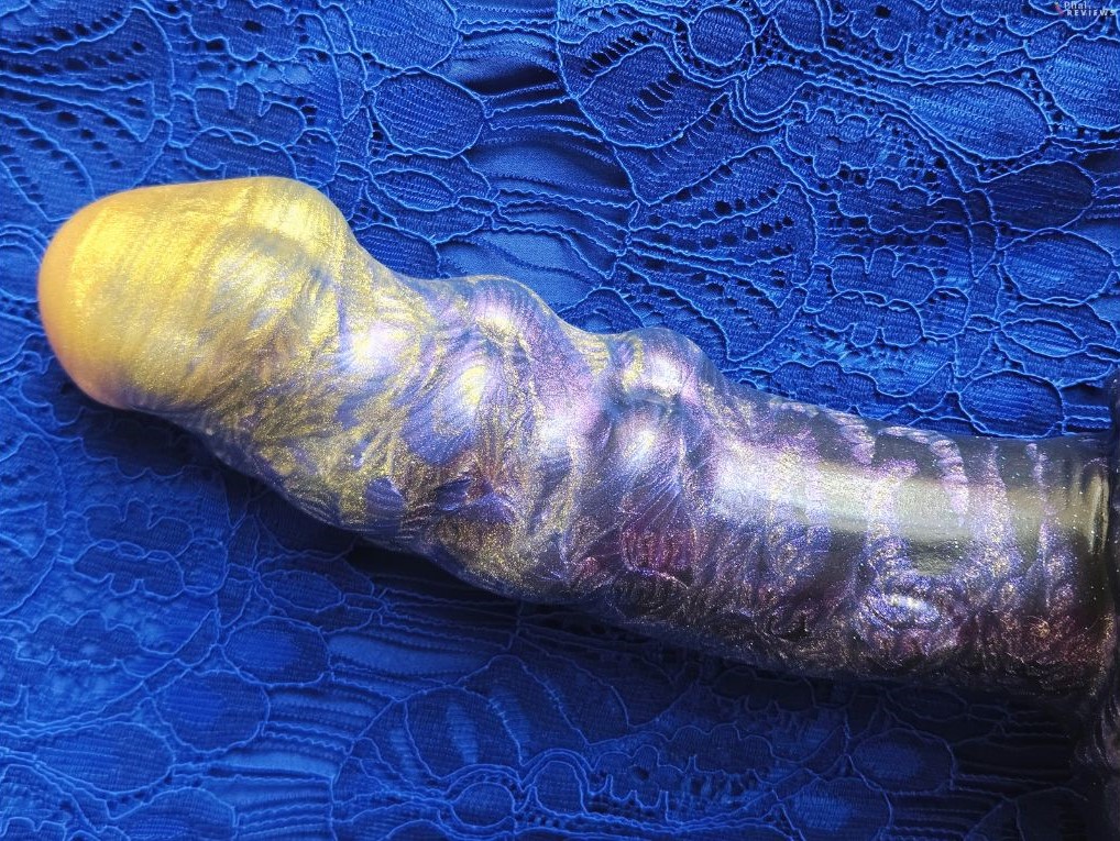 Uberrime Big Damn Alien dildo review 3 ripple G spot stimulation 1