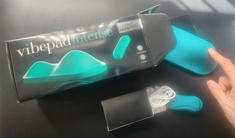 Vibepad intense grinder with remote control turquoise unboxing
